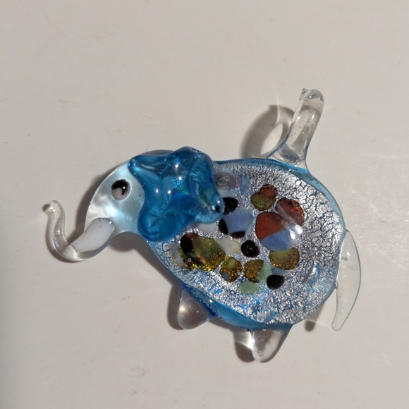 Handcrafted Lampwork Elephant Glass Pendant Bead - Picture 11 of 13
